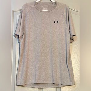 New UNDER ARMOUR tech heat gear T shirt size XL gray short sleeve NWT